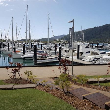 Boathouse Port Of Airlie Apartment Airlie Beach Exterior photo