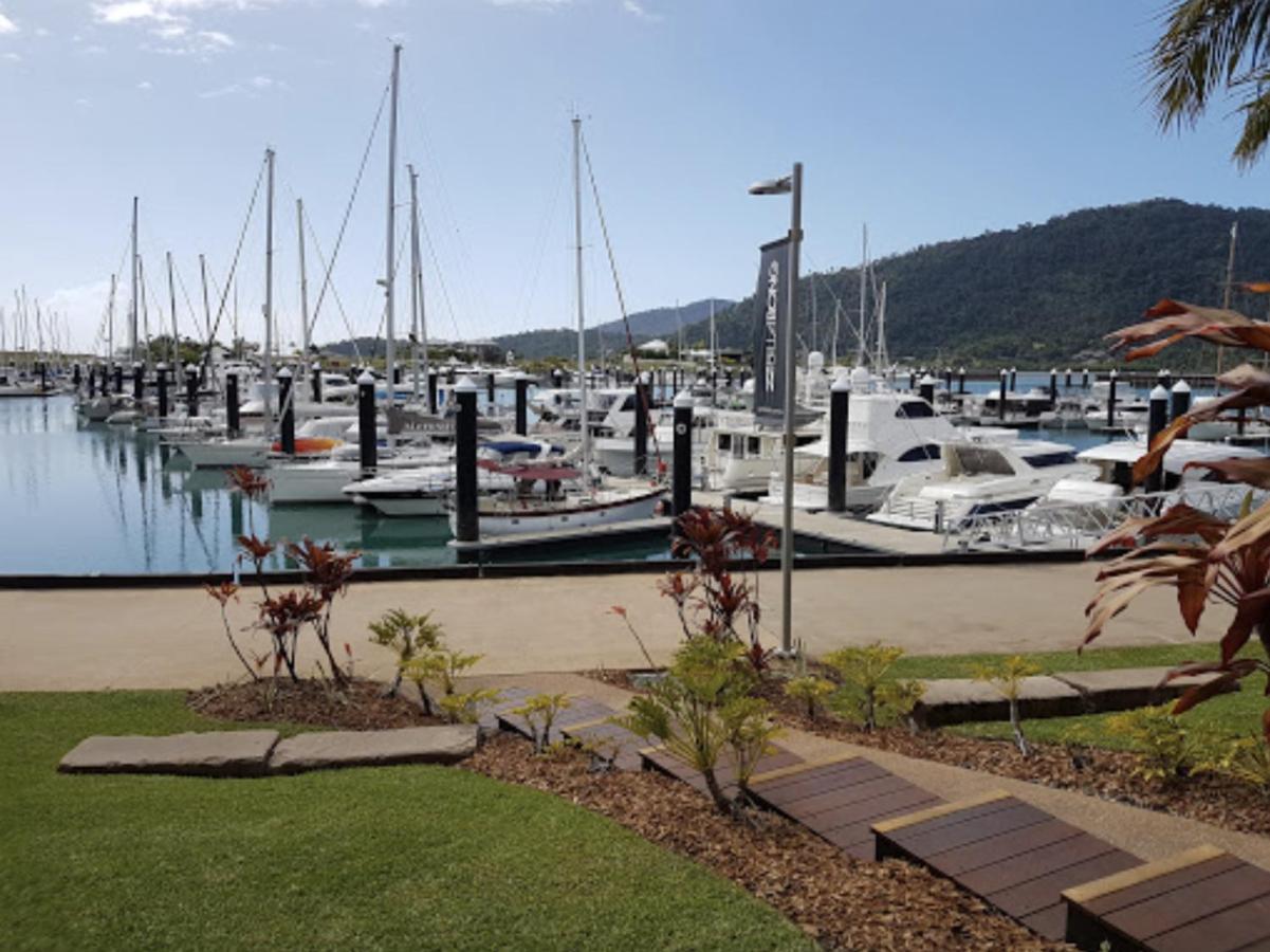 Boathouse Port Of Airlie Apartment Airlie Beach Exterior photo