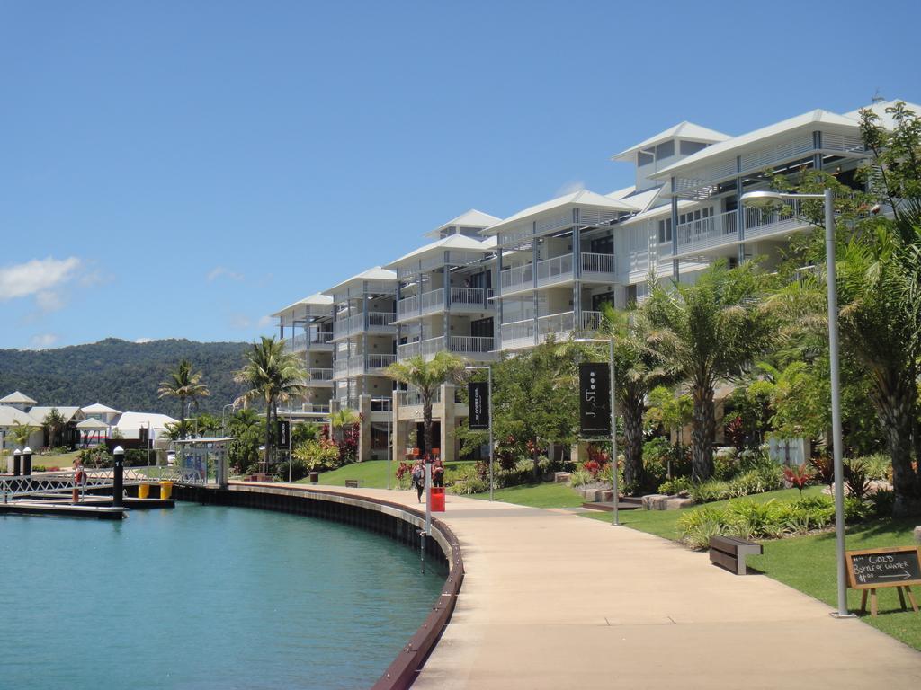 Boathouse Port Of Airlie Apartment Airlie Beach Exterior photo
