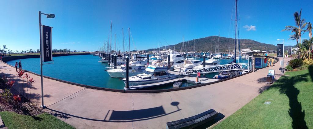 Boathouse Port Of Airlie Apartment Airlie Beach Exterior photo